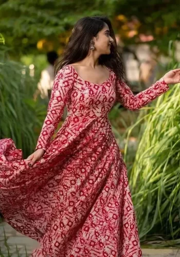 One piece gown stitching